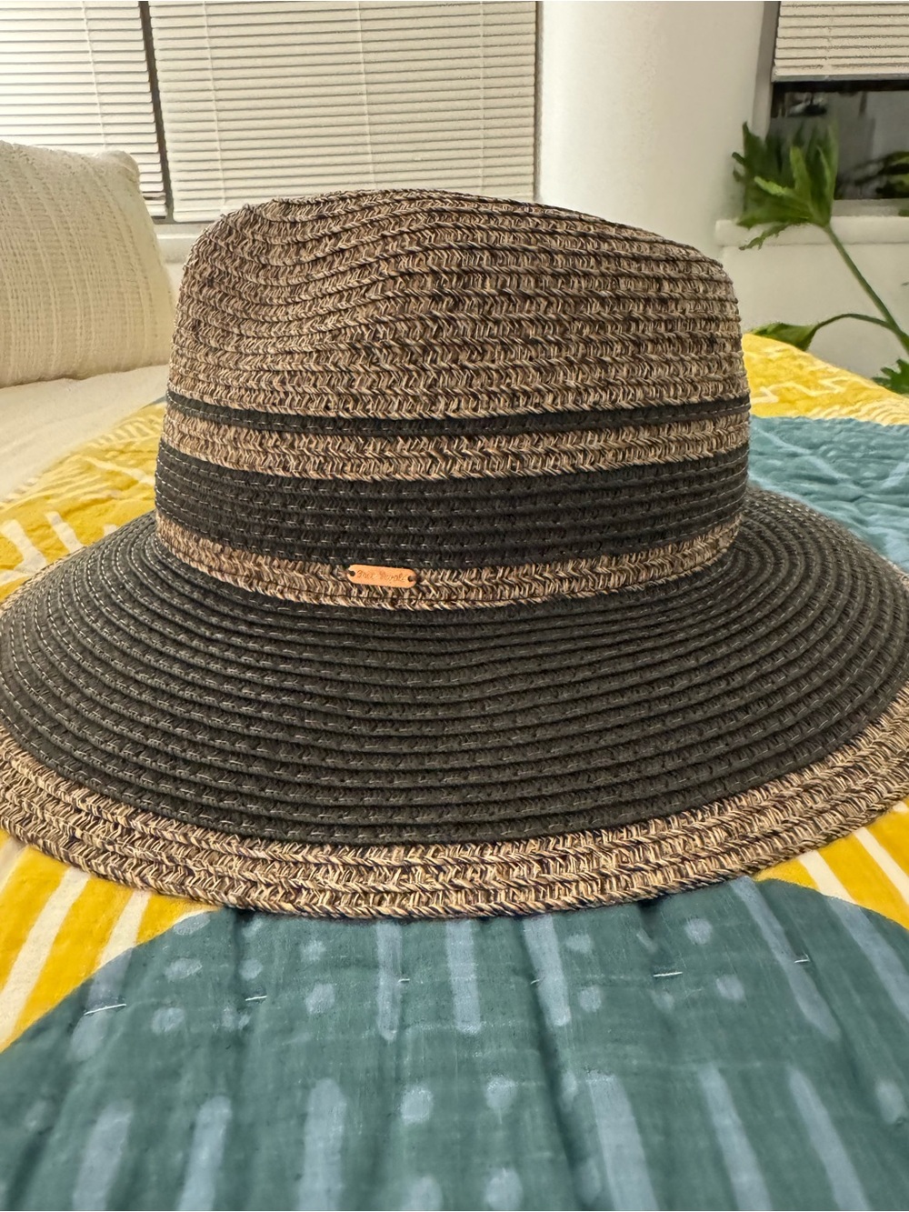 Free People - Two-Tone Straw Sun Hat - Black and Natural